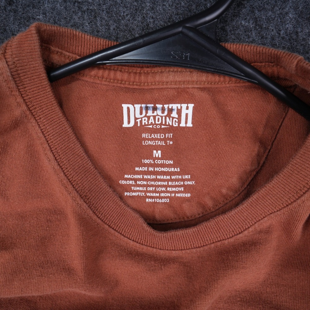 Duluth Trading Co Longtail T-Shirt Mens M Rust Brown Good Relaxed Fit Cotton